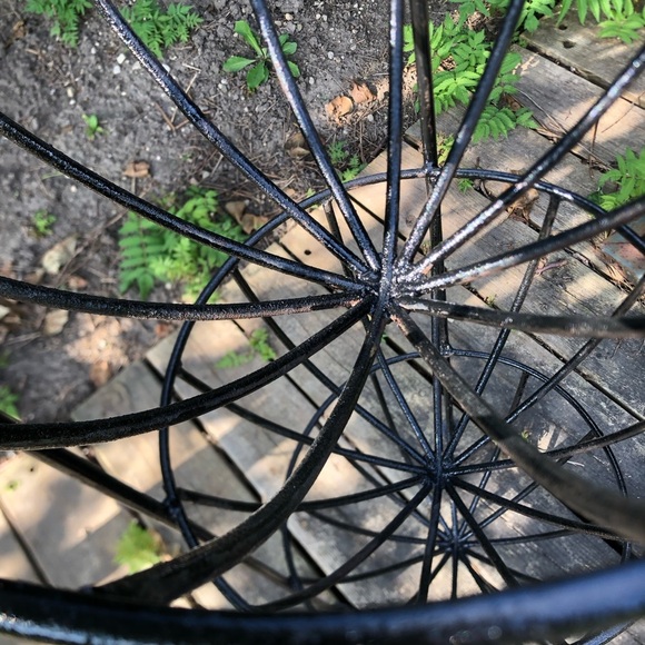 Vtg Cast Iron Three Tiered Basket Planter - Picture 4 of 6